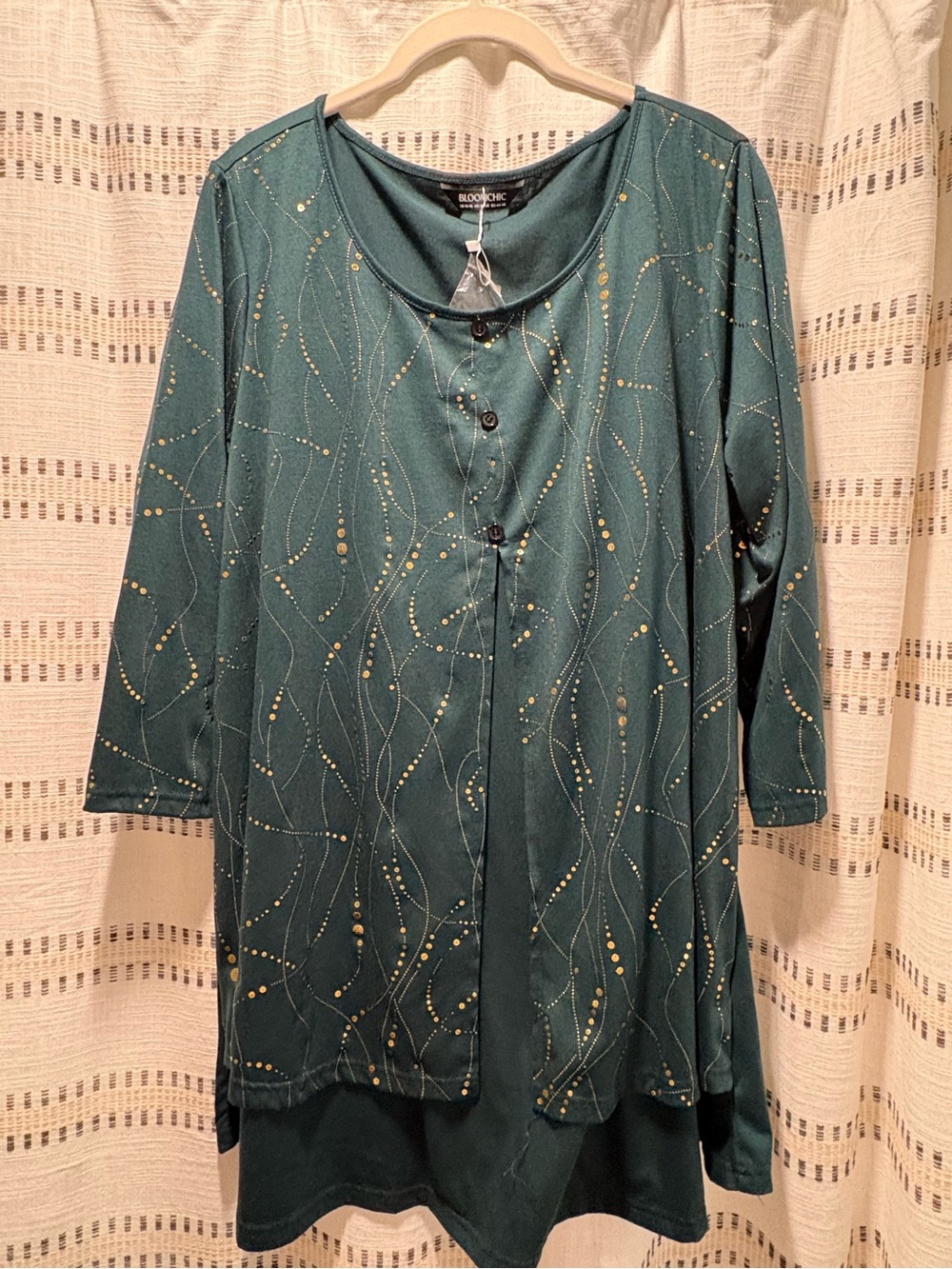 BloomChic Green Crewneck Top